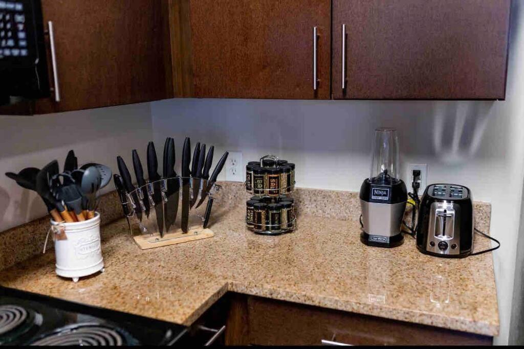 Amplify Spaces 1 And 2 Bedroom Apartments, Downtown Birmingham, Uab Bagian luar foto