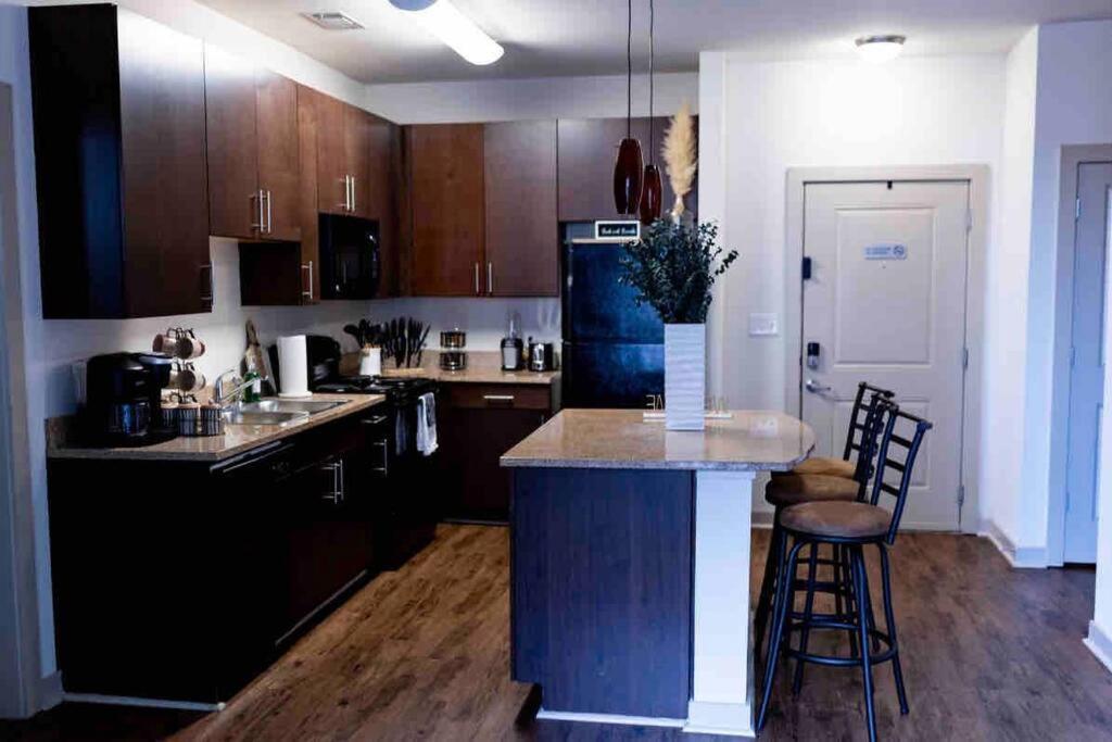 Amplify Spaces 1 And 2 Bedroom Apartments, Downtown Birmingham, Uab Bagian luar foto