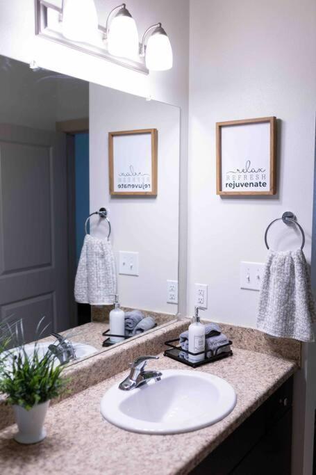 Amplify Spaces 1 And 2 Bedroom Apartments, Downtown Birmingham, Uab Bagian luar foto